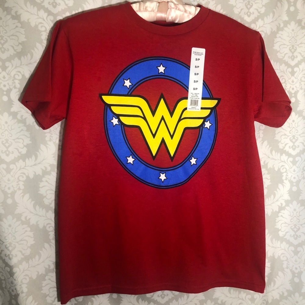 Wonder Woman™ Tee - Picture 9 of 9
